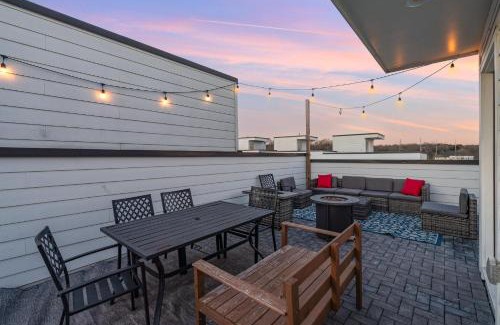 Haynes Area House | Nashville Nest - RoofTop Patio - Mins To Broadway