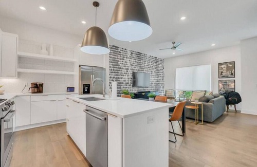 Cleveland Park House | Nashville Vibations located close to Downtown Broadway