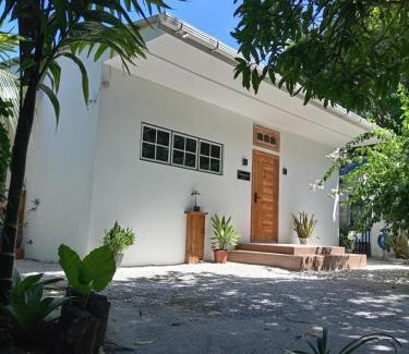 Fuvahmulah House | Nasreenuvilla