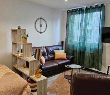 Beauvais Apartment | Nassau2 F1