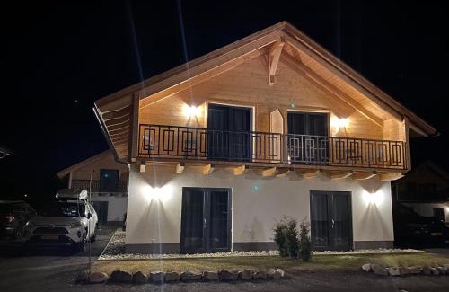Jenig Ski Chalet | Nassfeld Chalet A and B