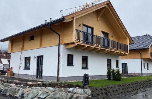 Jenig Ski Chalet | Nassfeld Chalet A and B