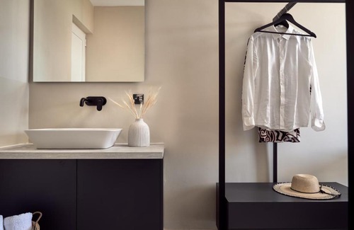 Laganas Apartment | Nastazia Studios