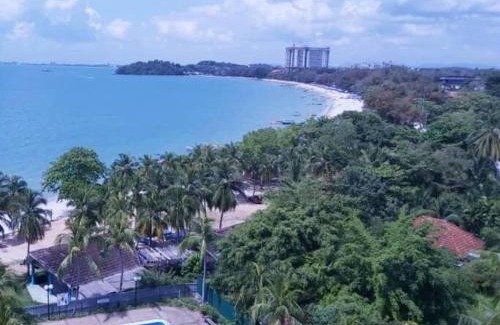 Tanjung Tanah Merah Apartment | Nat's Seri Bulan beach, pool home @teluk kemang