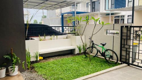 Pameungpeuk House | Nata Villa Syariah close to Telkom