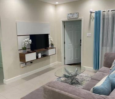 Lucea Apartment | Natalia’s Sweet Oasis