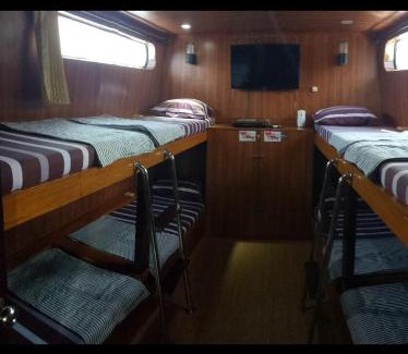 Pelabuhan Ratu Boat Rental | NATALIA07