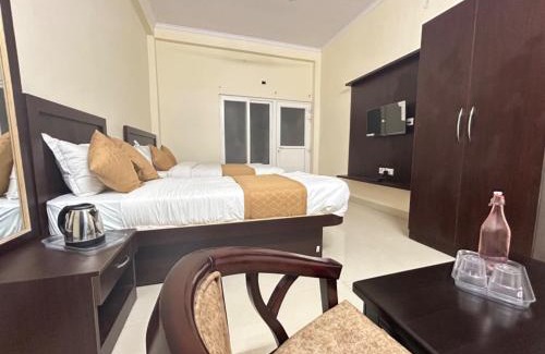 Varanasi Hotel | Nath Palace