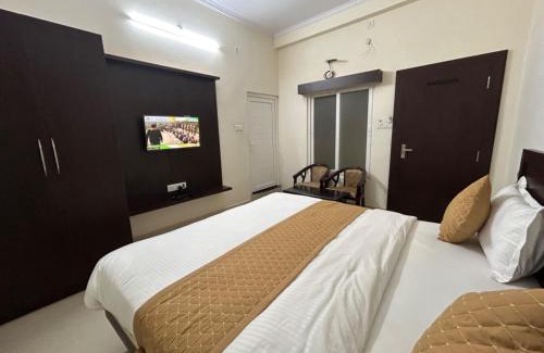 Varanasi Hotel | Nath Palace