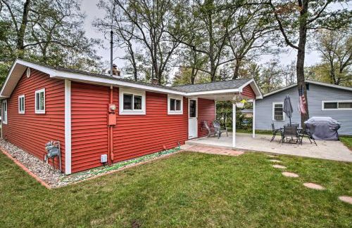 National City House | National City Cottage with Patio, Steps to Lake!