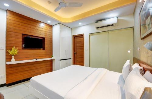 Hanuman Road Area Hotel | National YMCA Hostel