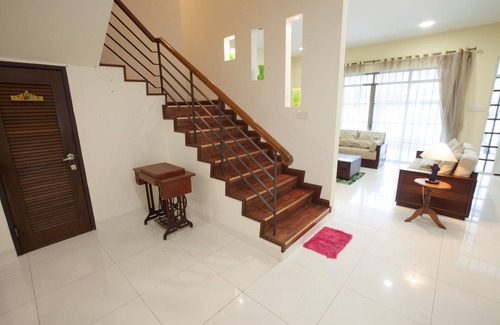 Kuching House | Natol Homestay - Sydney Batu Kawa MJC New Townships
