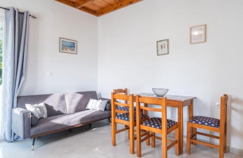 Peroulades Apartment | Natura 1 Apt Logas