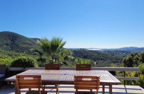 La Londe-les-Maures House | Natural Beauty - View of Les Maures and the Sea