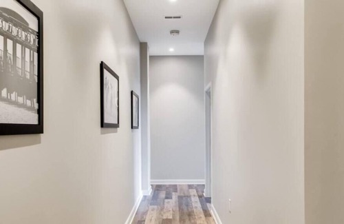 Downtown Louisville Condo | Natural Light | Safe Building | Walkable | Parking