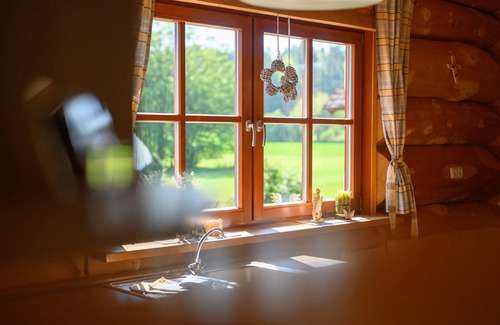 Tragweis Apartment | Natural log house Morgensonne - Heumann's log houses by the forest