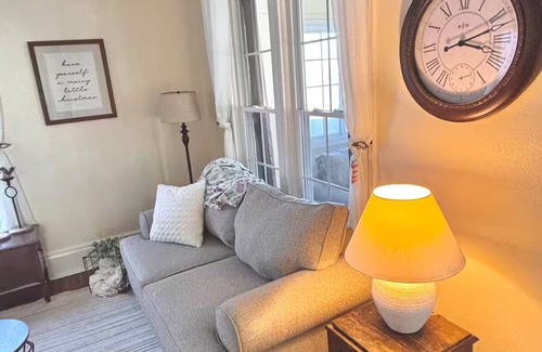 Boone House | Natural Nesting Grounds - Boone, IA