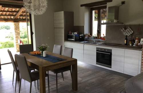 Cravanzana House | Natural stone country house on hilltop in the middle of the gourmet paradise LANGHE