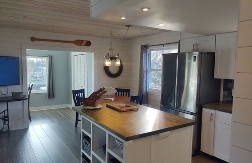 Woods N Waters House | Nature Coast Escape, Breezy - Waterfront with Boat Dock
