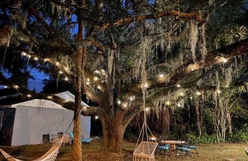 Homosassa House | Nature Coast Getaway #2 - Comfy 2 Bedroom