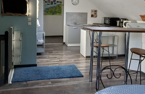 Criquetot-lʼEsneval Cottage | Nature & Compagnie. Comfortable cottage. in Normandy, quiet and close to a village