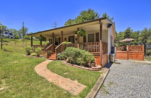 Wytheville House | Nature Escape in Wytheville with Covered Porch!
