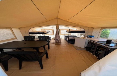 Wanne House | Nature Hideaway Tent in Trois-Ponts