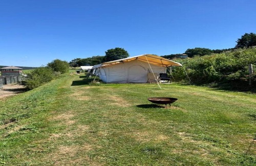 Wanne House | Nature Hideaway Tent in Trois-Ponts