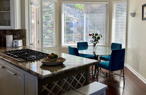 Vista House | Nature lovers hidden oasis. Multi unit property to be respectfully shared.