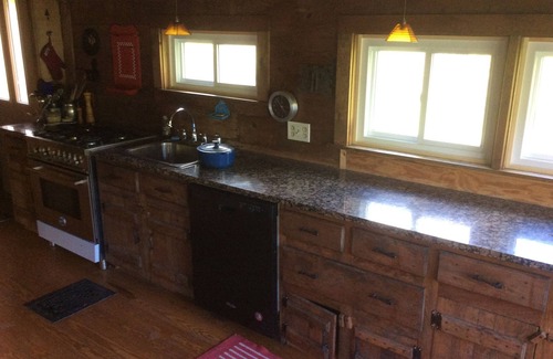 Town of White Creek House | Nature Lovers Paradise Converted Barn