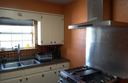 Webb City House | Nature/Pet Friendly Home in the heart of local community