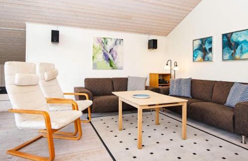 Fjellerup Strand House | Nature Retreat by Beach - By Traum Ferienwohnungen