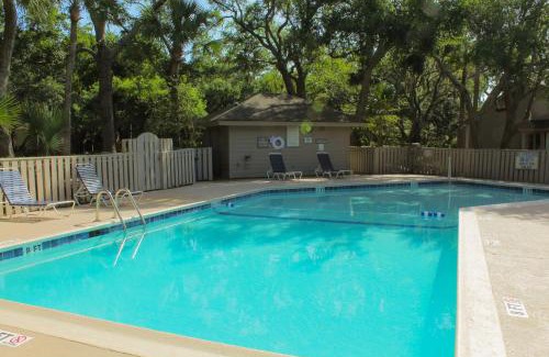 Seabrook Island Apartment | Nature Retreat
