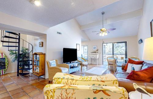 Seabrook Island Apartment | Nature Retreat