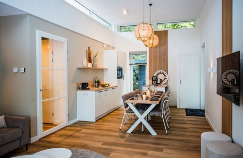 Voorthuizen House | Nature Retreat with Sauna