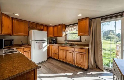 Wellsboro House | Nature's Edge-4 bedroom/2 bath serene getaway w/River & Firepit