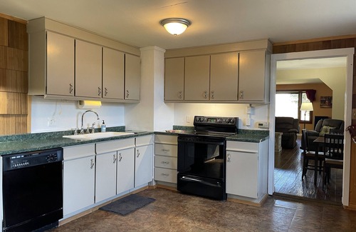 Milford House | Nature's Hidden Treasure ~ 600ft of level waterfront shoreline on Goodyear Lake