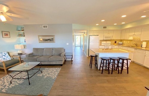 Cedar Key Condo | Nature's Landing C104 Corner Unit with Pool!