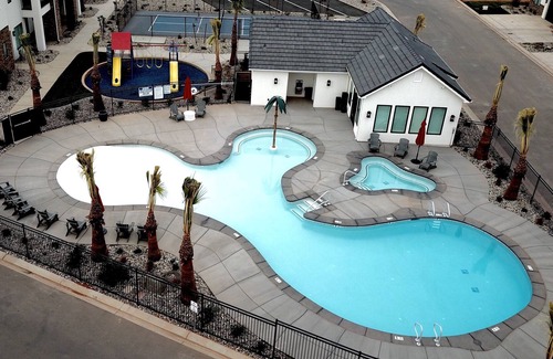 Washington Fields House | Nature's Playground ☆ - POOL IS OPEN!!!