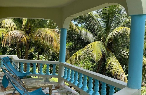 Cousins Cove Bed & Breakfast | "Nature's Sanctuary: Tranquil Villa Escape"