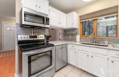 East Kootenay Condo | Nature's Serenity | Golfer's Dream | Peaceful