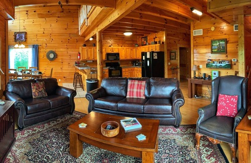 Sevierville Cabin | Nature's View, Beautiful 3-Story Cabin; 3 Bdrms w/King Beds; Free WiFi