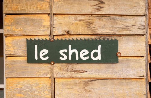 Val Marnaysien Cottage | Nature stay in Banne: le Shed