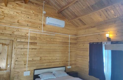 Timbholi House | Nature trinket retreat