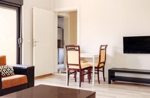 Goynuk Apartment | Nature View Flat w Terrace 5 min to Beach in Kemer