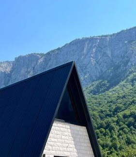Savnik Ski Chalet | Natures Escape Kozarica