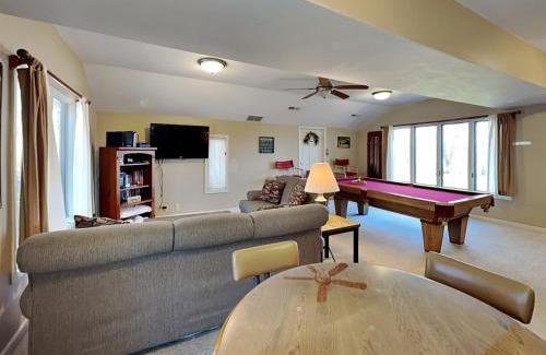 Blakeslee House | Natures Retreat