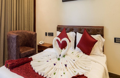 Cheyyur Hotel | Natures Vibe Beach Resort