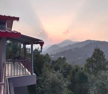 Kaul House | Natures Vibe Stays - 4 BHK Fruit Orchard Villa