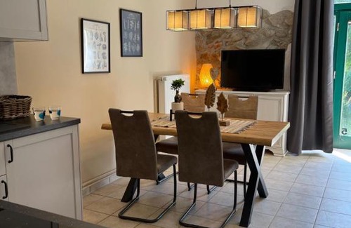 Muritz Apartment | Naturnahes, neu möbl.Apartment, hundefreundlich